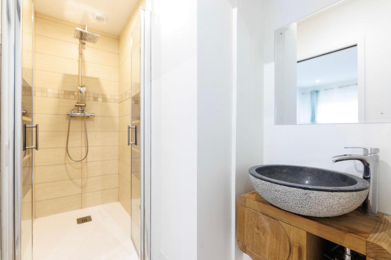 Apartment Confortable Next To Montmartre Opera Gare Saint Lazare Paris